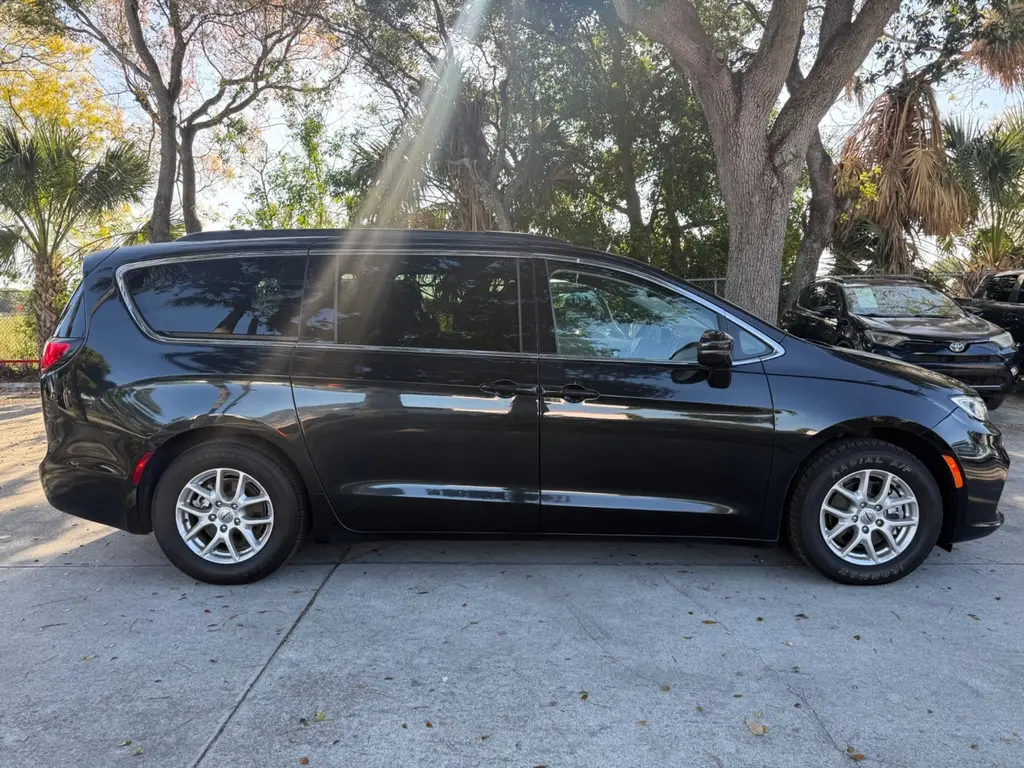 Florida Fine Cars - Used CHRYSLER PACIFICA 2022 WEST PALM TOURING L
