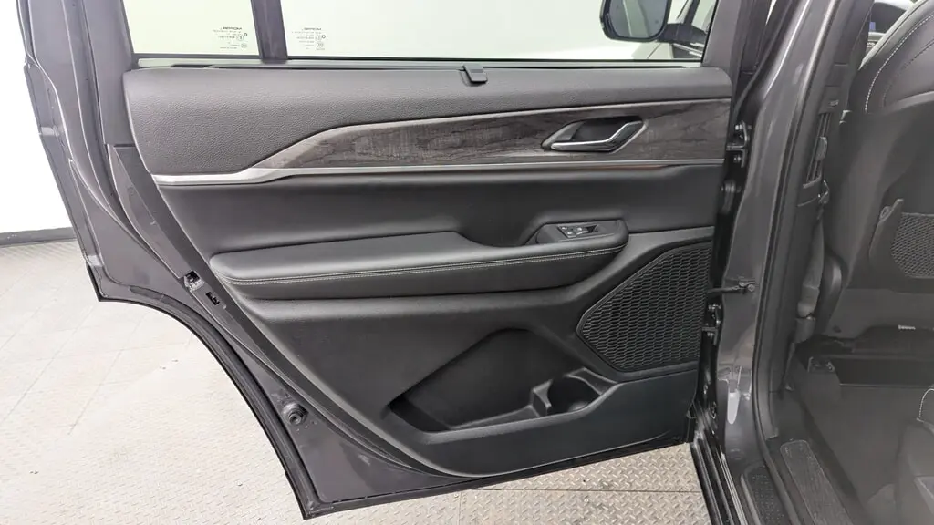 Florida Fine Cars - Used JEEP GRAND CHEROKEE L 2024 WEST PALM LIMITED