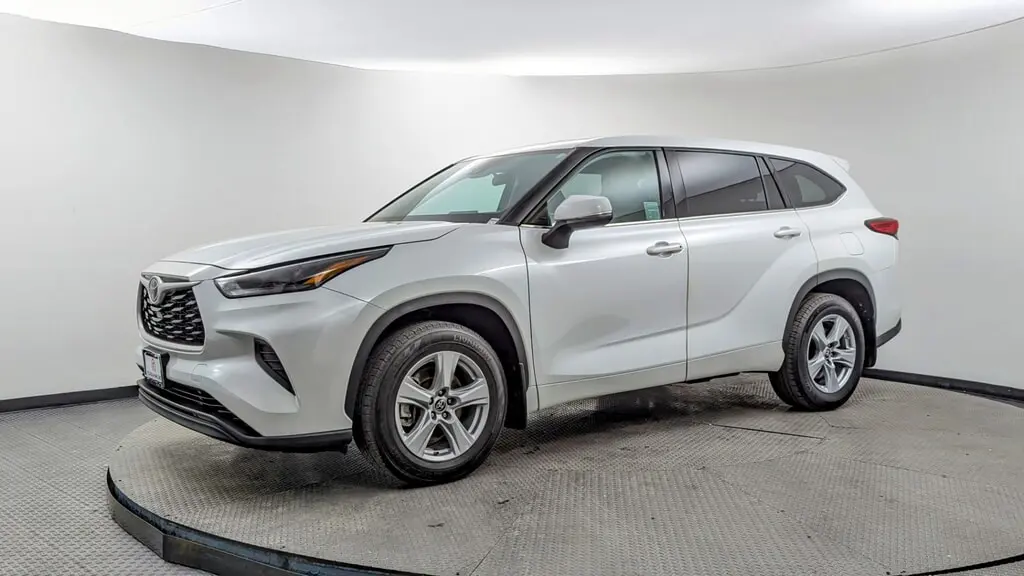 Florida Fine Cars - Used TOYOTA HIGHLANDER 2022 MIAMI L