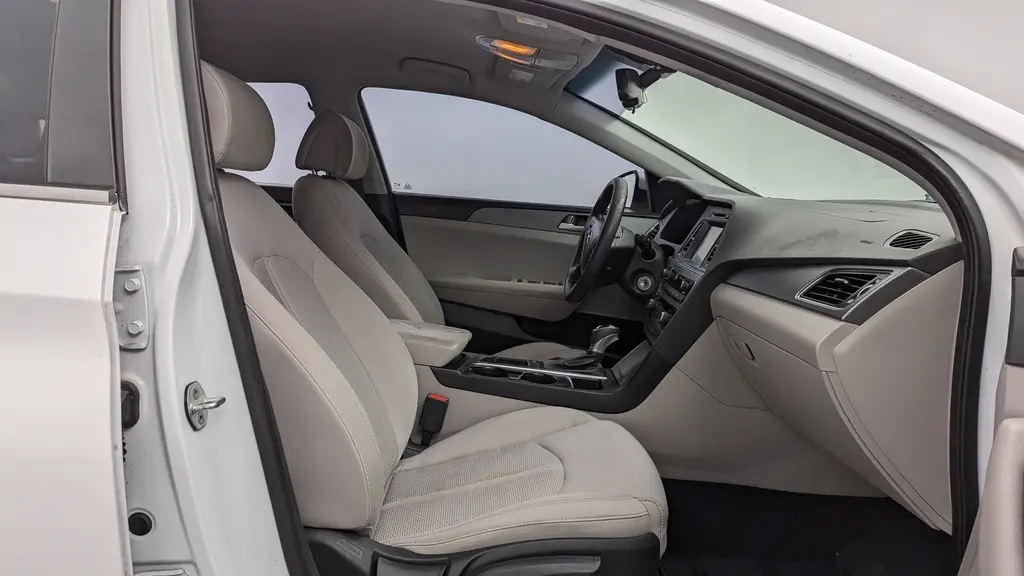 Florida Fine Cars - Used HYUNDAI SONATA 2016 WEST PALM 2.4L SE