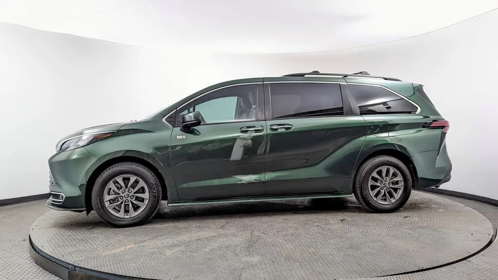 Florida Fine Cars - Used TOYOTA SIENNA 2022 MIAMI XLE