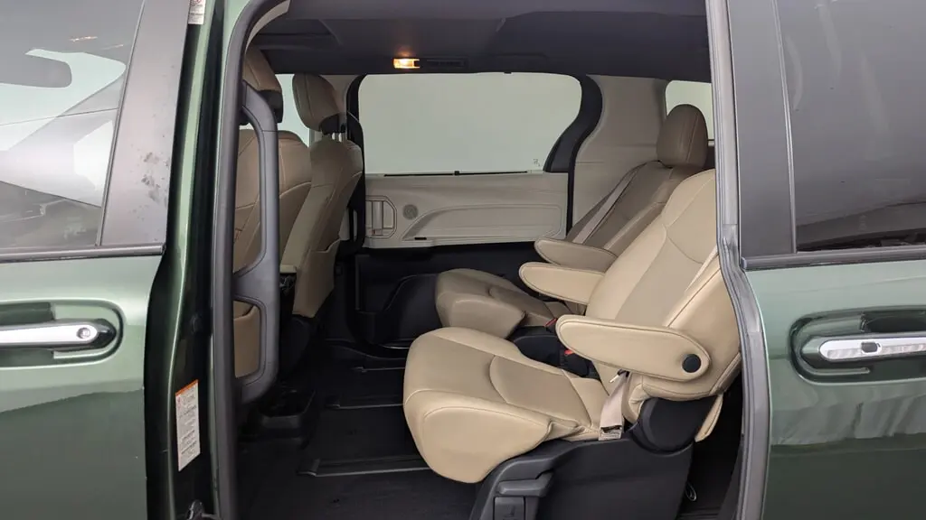 Florida Fine Cars - Used TOYOTA SIENNA 2022 MIAMI XLE