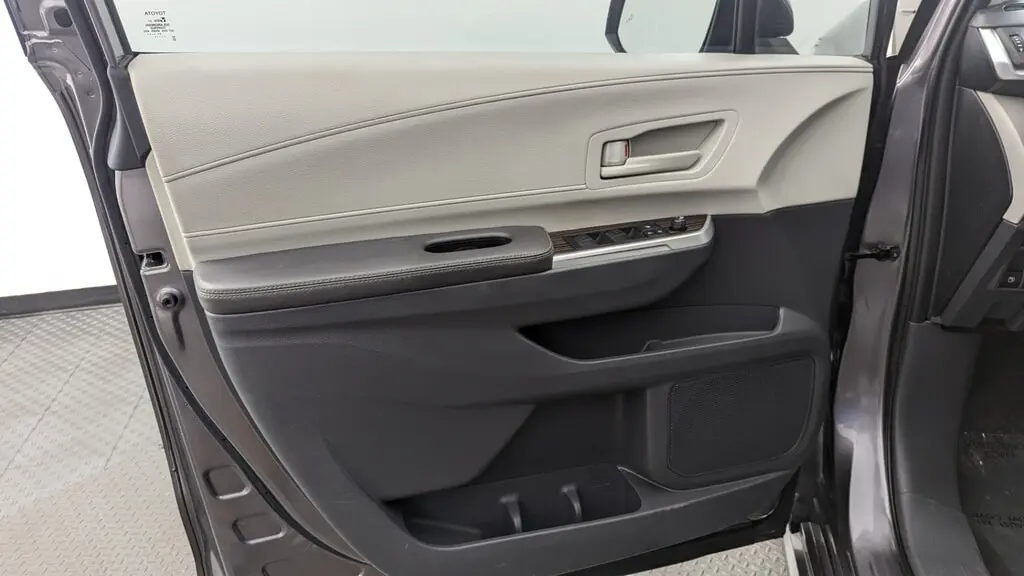 Florida Fine Cars - Used TOYOTA SIENNA 2022 MIAMI LE