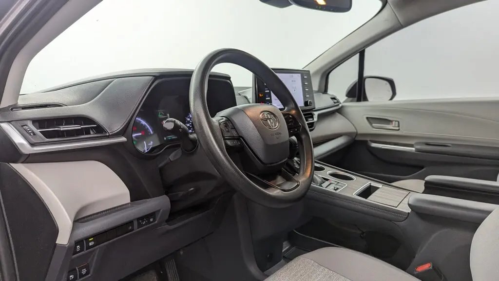 Florida Fine Cars - Used TOYOTA SIENNA 2022 MIAMI LE