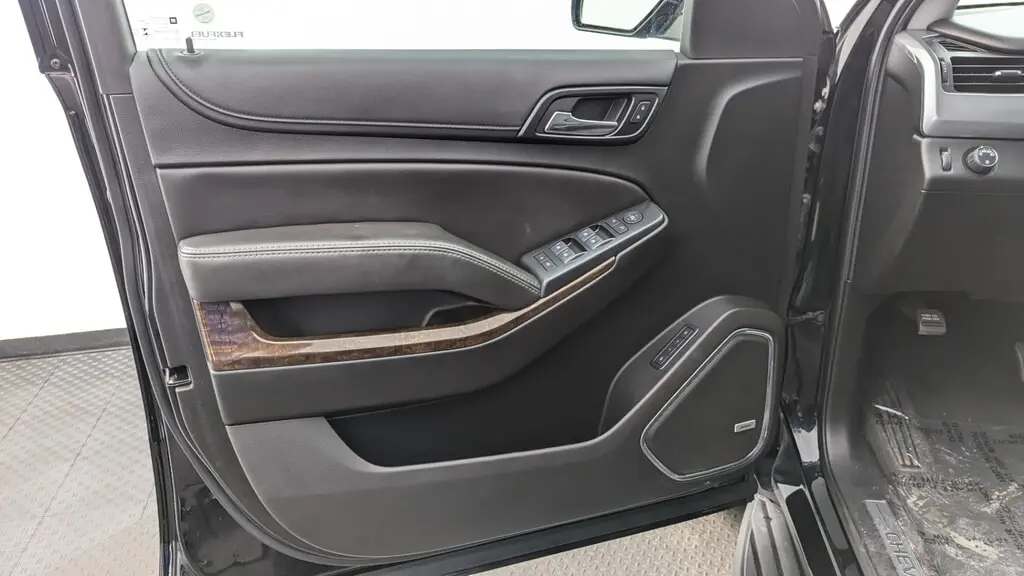 Florida Fine Cars - Used CHEVROLET SUBURBAN 2019 MARGATE LT