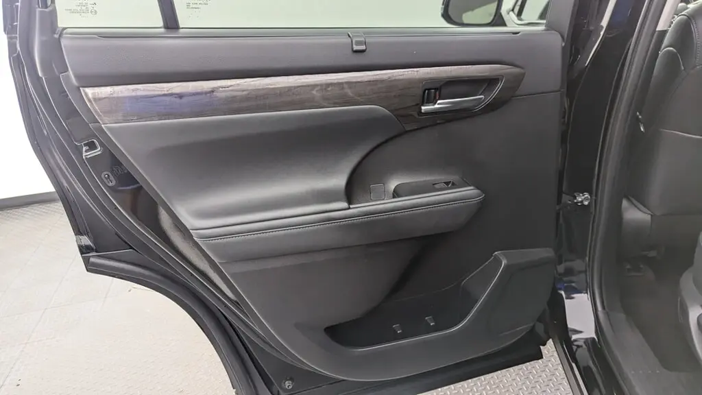 Florida Fine Cars - Used TOYOTA HIGHLANDER 2023 MARGATE PLATINUM