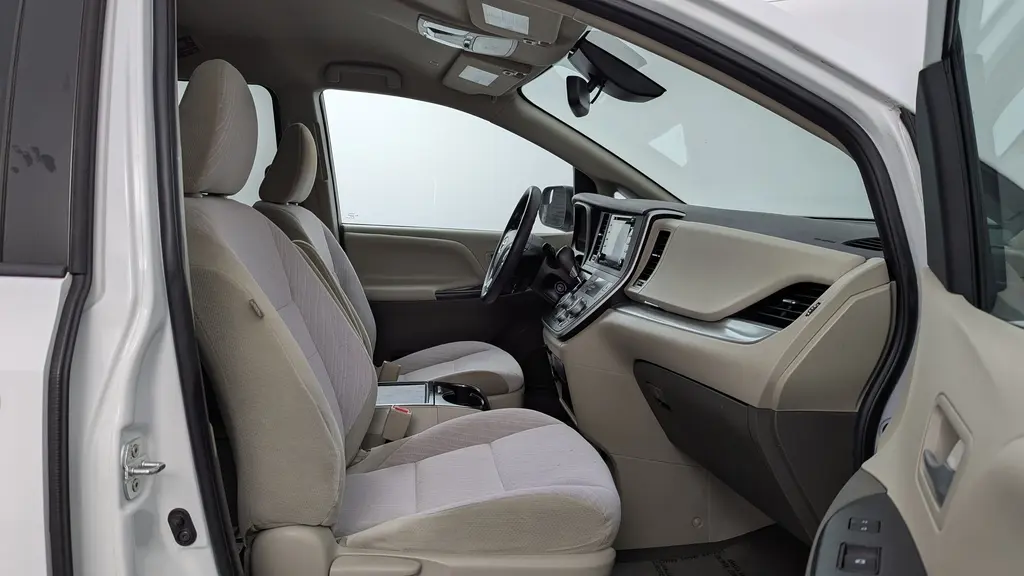 Florida Fine Cars - Used TOYOTA SIENNA 2020 WEST PALM LE AUTO ACCESS SEAT