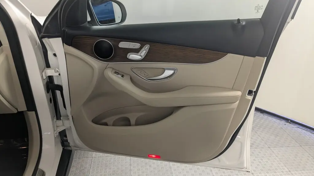 Florida Fine Cars - Used MERCEDES-BENZ GLC 2022 ORLANDO GLC 300