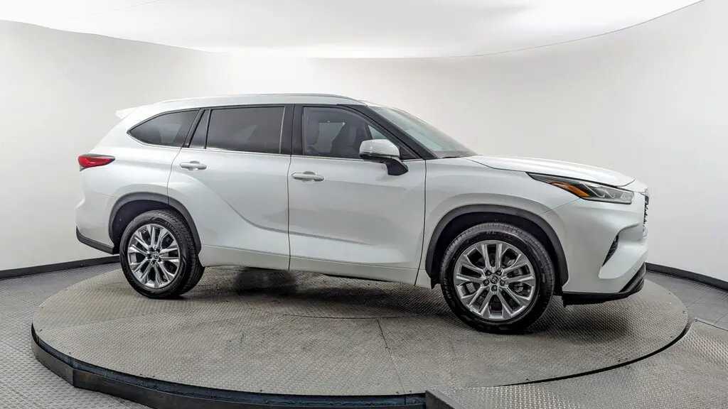 Florida Fine Cars - Used TOYOTA HIGHLANDER 2023 MARGATE LIMITED
