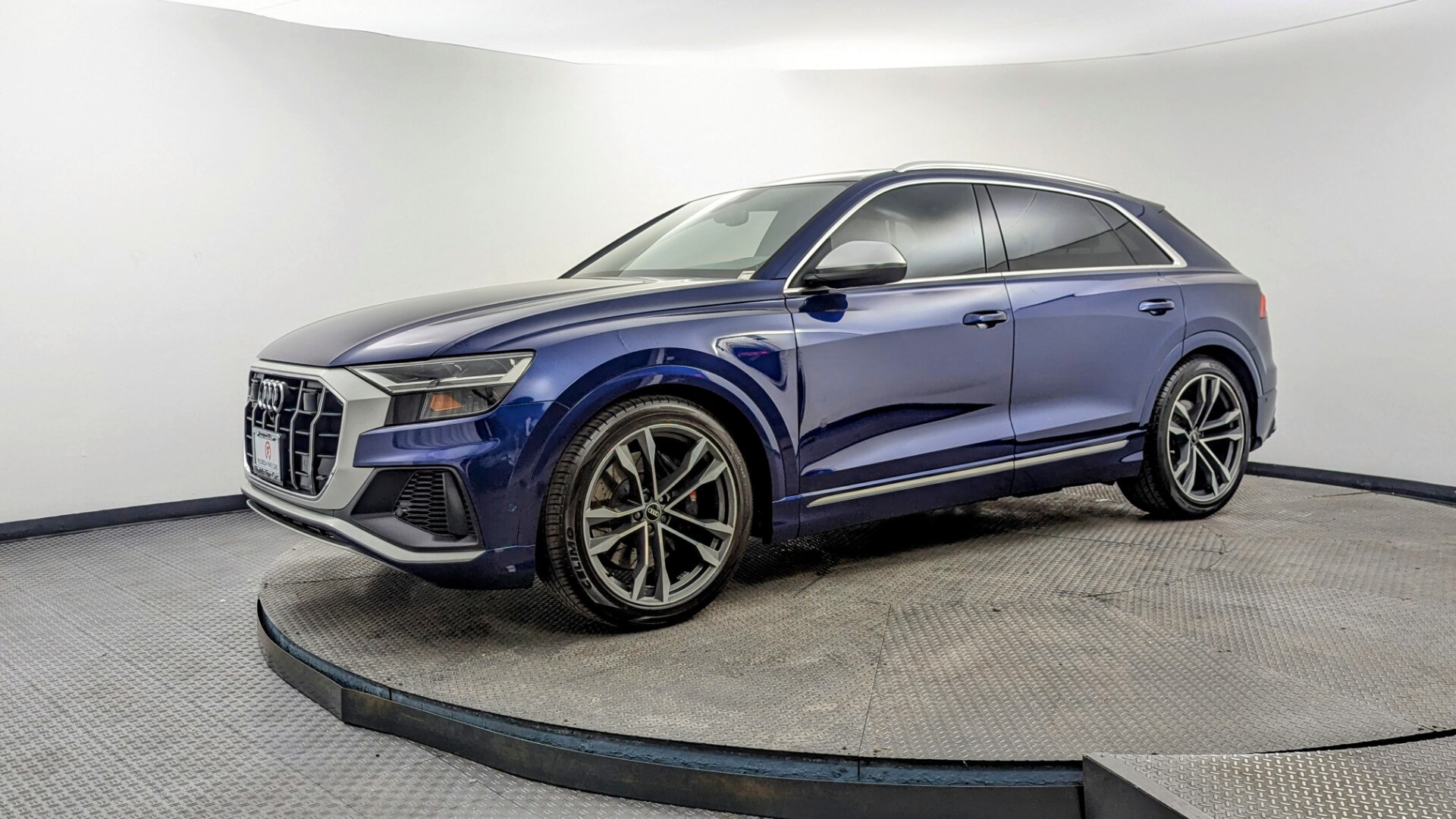 2021 Audi SQ8 Premium Plus's photo