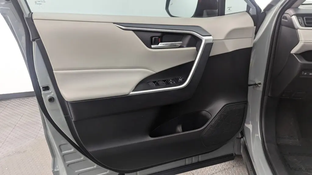 Florida Fine Cars - Used TOYOTA RAV4 2022 MARGATE XLE