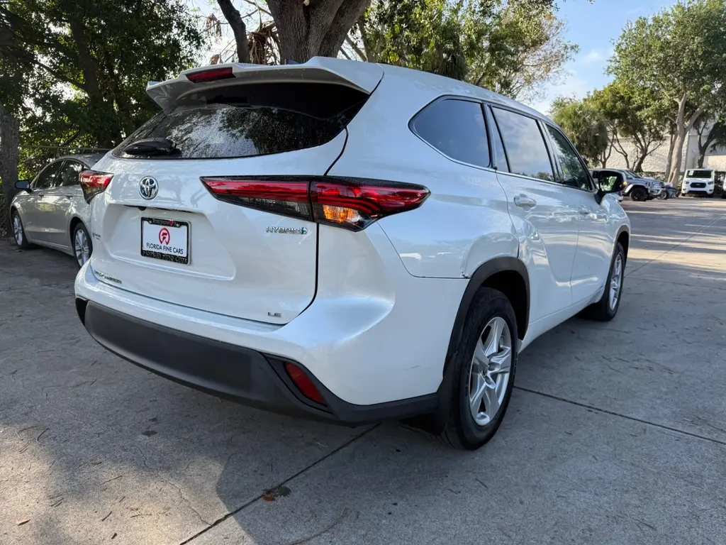 Florida Fine Cars - Used TOYOTA HIGHLANDER 2022 WEST PALM HYBRID LE