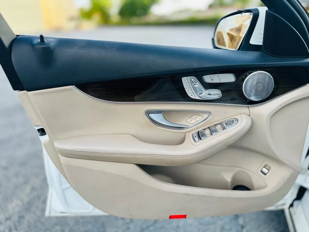 Florida Fine Cars - Used MERCEDES-BENZ C-CLASS 2021 MIAMI C 300