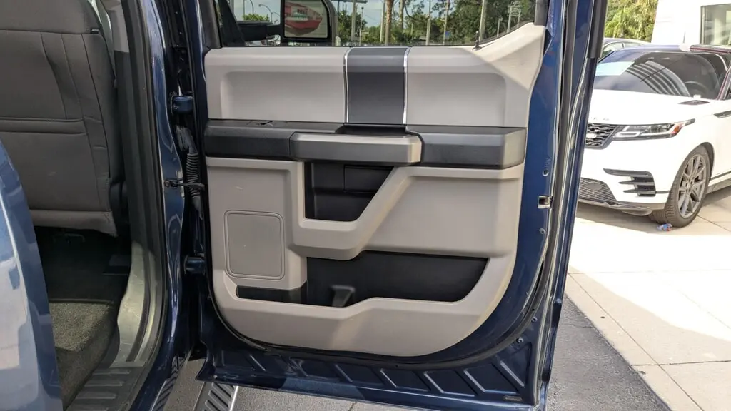 Florida Fine Cars - Used FORD SUPER DUTY F-350 SRW 2017 ORLANDO XLT