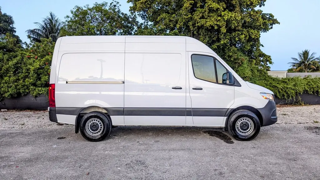 Florida Fine Cars - Used MERCEDES-BENZ SPRINTER 2022 MIAMI 2500