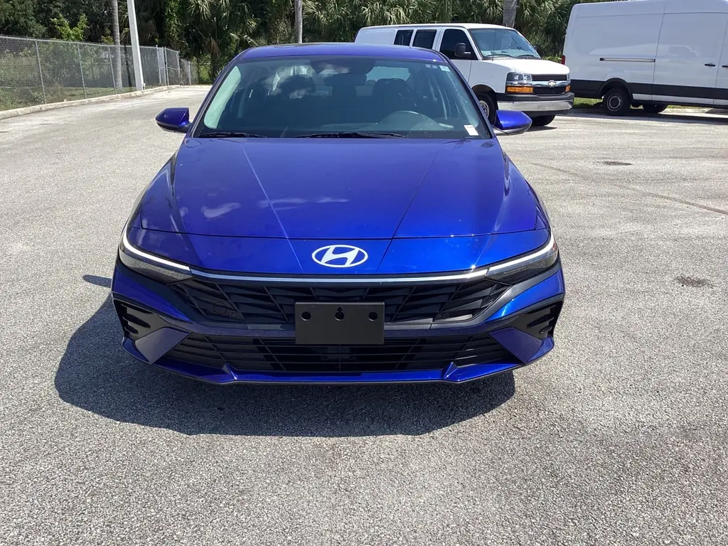 Florida Fine Cars - Used HYUNDAI ELANTRA 2025 ORLANDO SEL CONVENIENCE