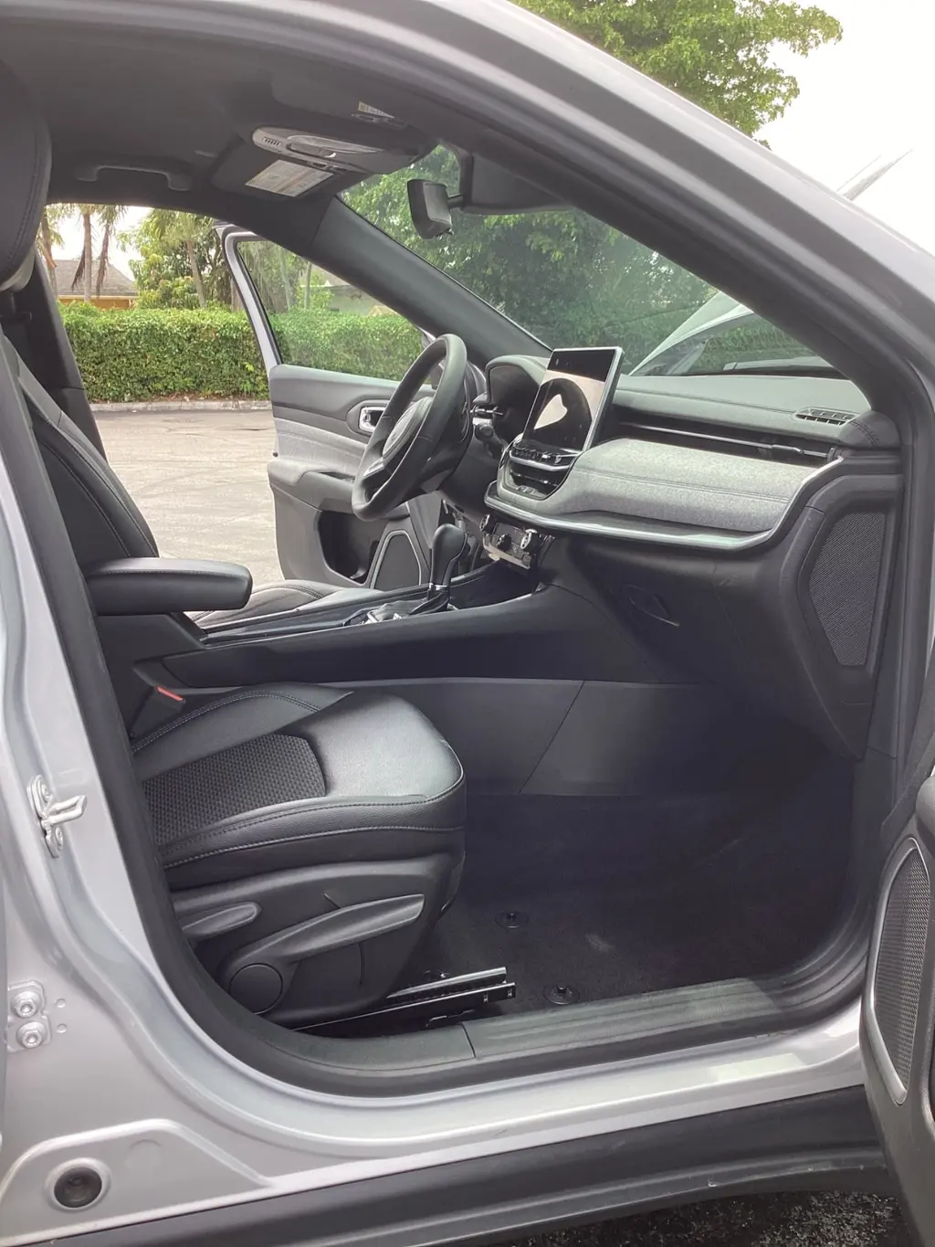 Florida Fine Cars - Used JEEP COMPASS 2024 MIAMI LATITUDE