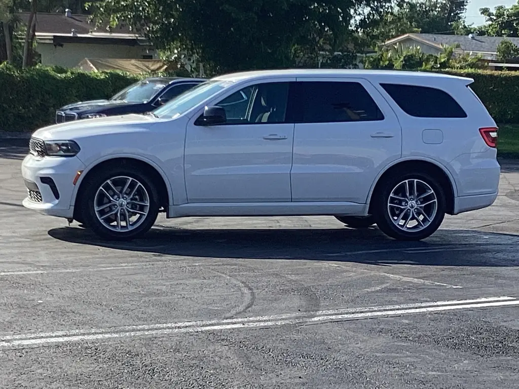 2023 Dodge Durango GT photo 4