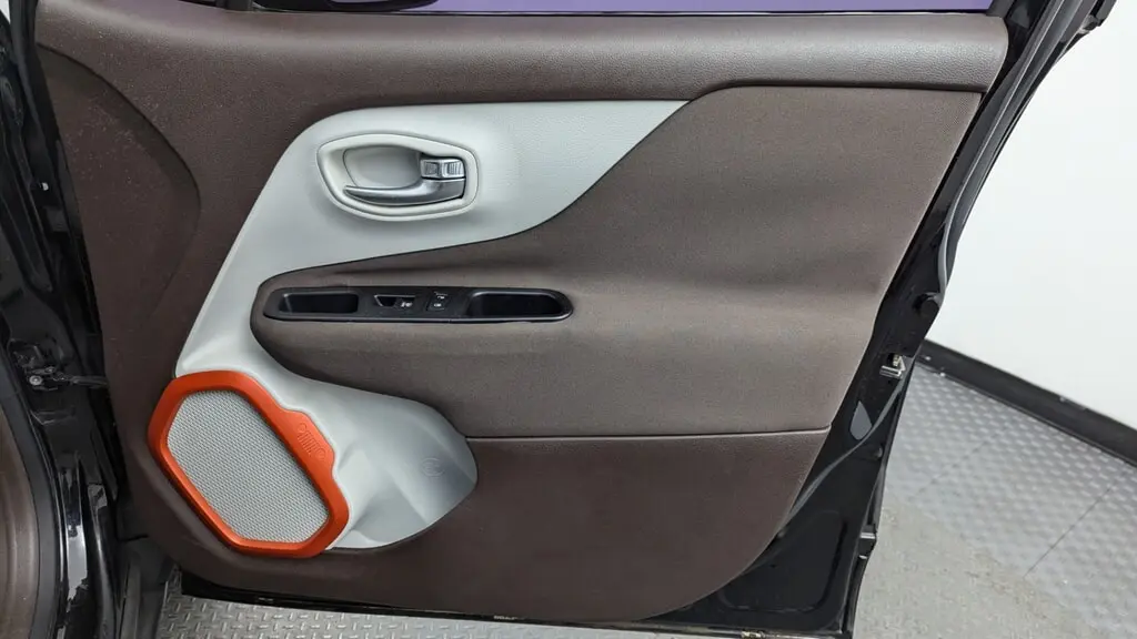 Florida Fine Cars - Used JEEP RENEGADE 2015 MIAMI LATITUDE