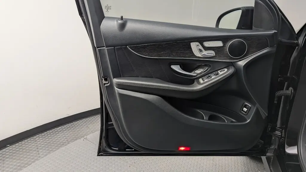 Florida Fine Cars - Used MERCEDES-BENZ GLC 2021 WEST PALM GLC 300