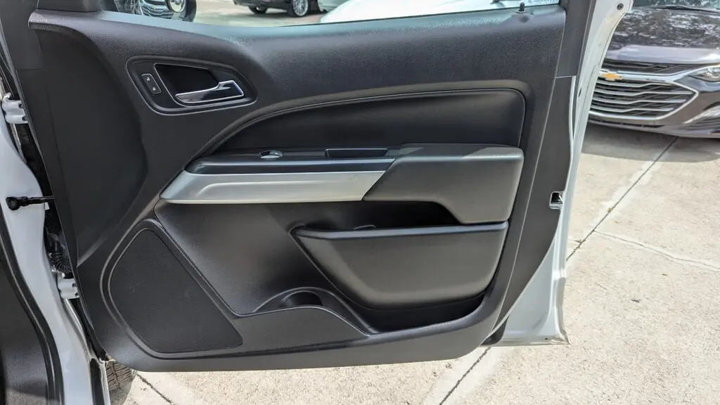 Florida Fine Cars - Used CHEVROLET COLORADO 2021 WEST PALM 2WD LT