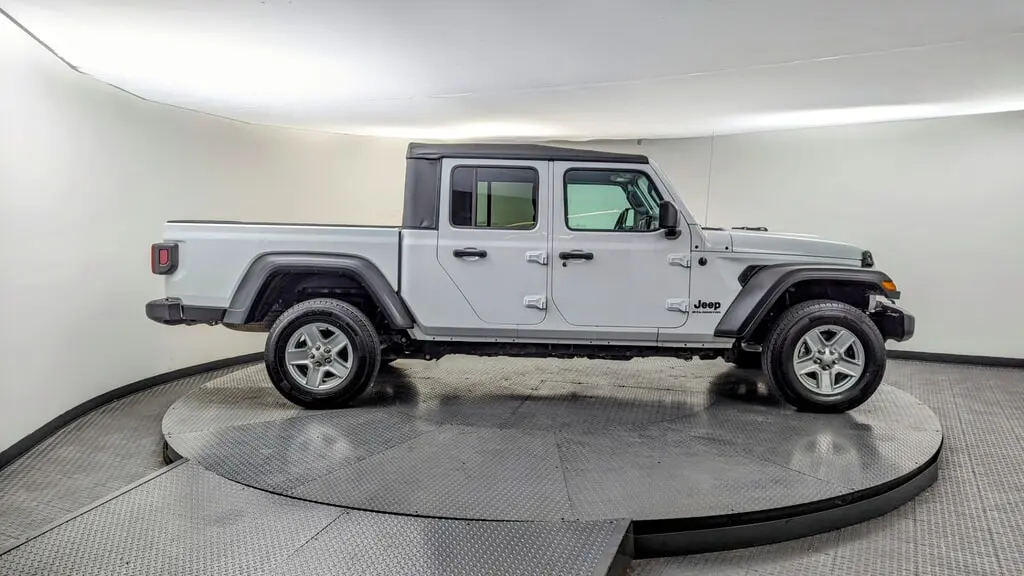 Florida Fine Cars - Used JEEP GLADIATOR 2023 WEST PALM SPORT S