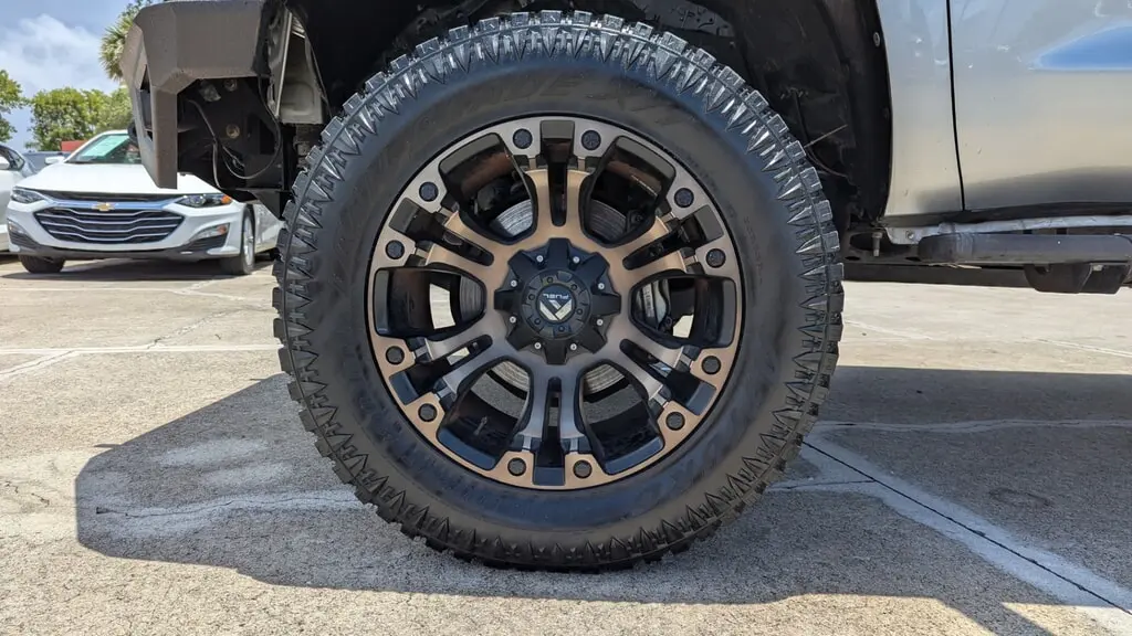 Florida Fine Cars - Used TOYOTA TUNDRA 2WD 2019 WEST PALM SR5