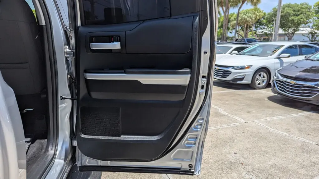 Florida Fine Cars - Used TOYOTA TUNDRA 2WD 2019 WEST PALM SR5
