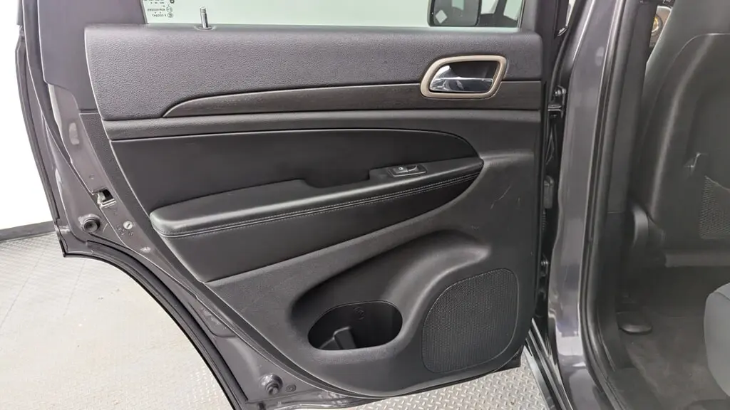 Florida Fine Cars - Used JEEP GRAND CHEROKEE 2016 MIAMI LAREDO