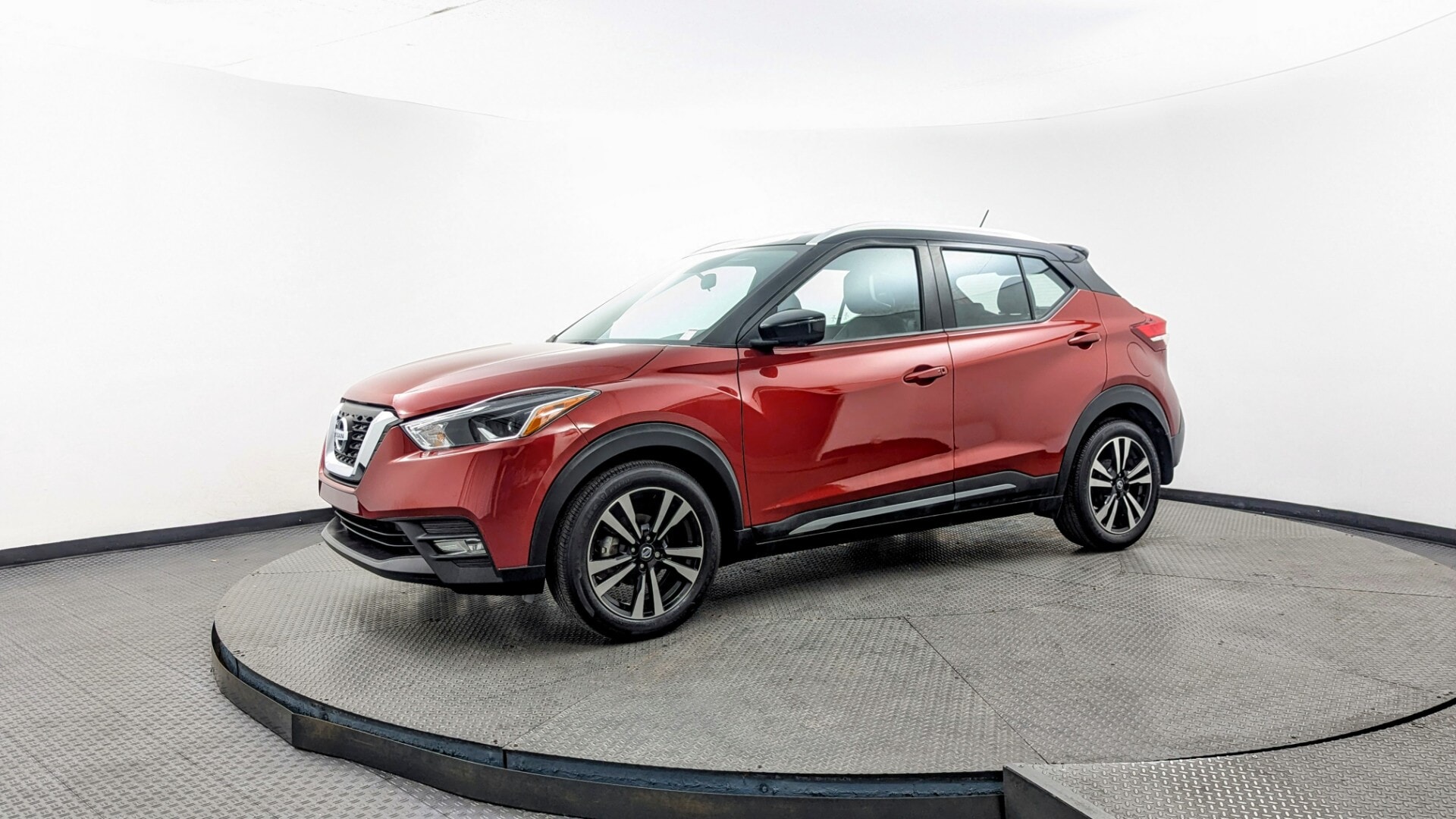 2019 Nissan Kicks SR