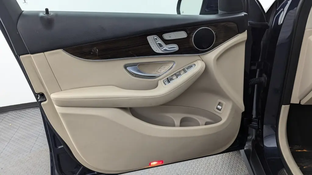 Florida Fine Cars - Used MERCEDES-BENZ GLC 2021 MARGATE GLC 300