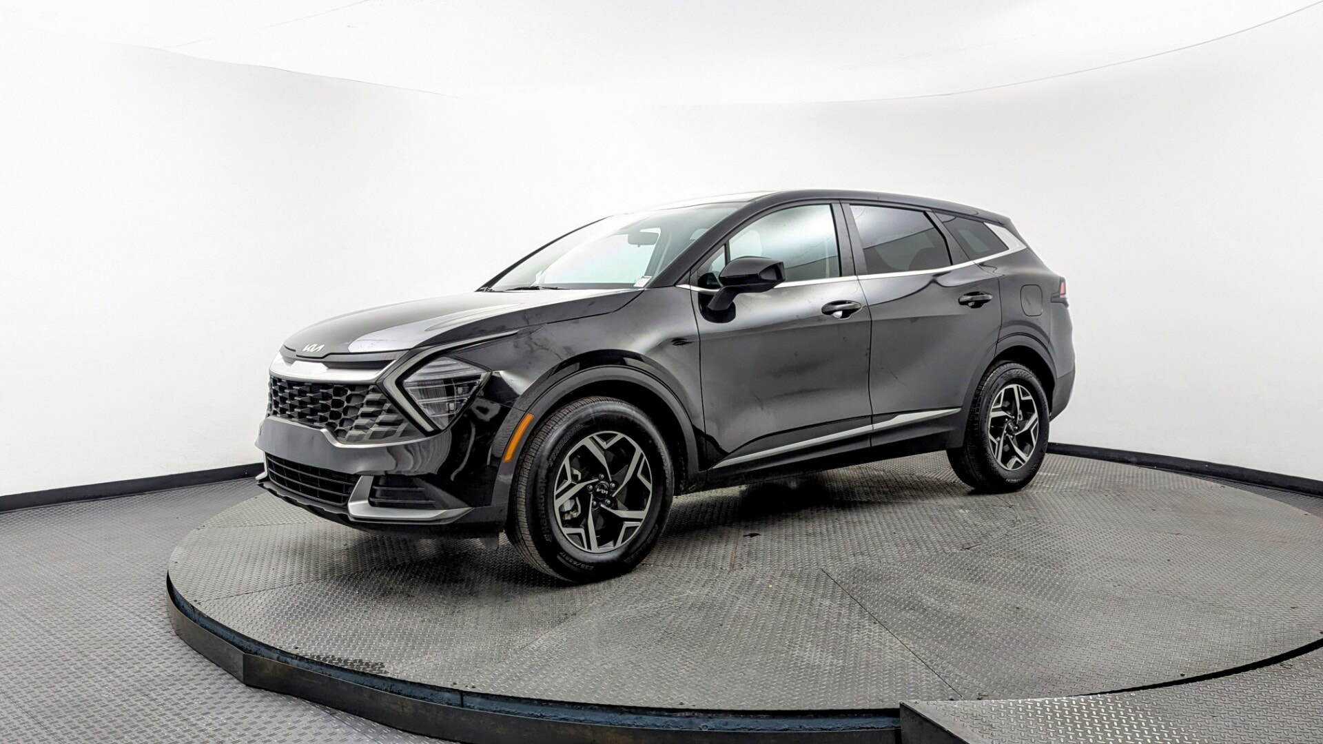 2024 Kia Sportage LX's photo