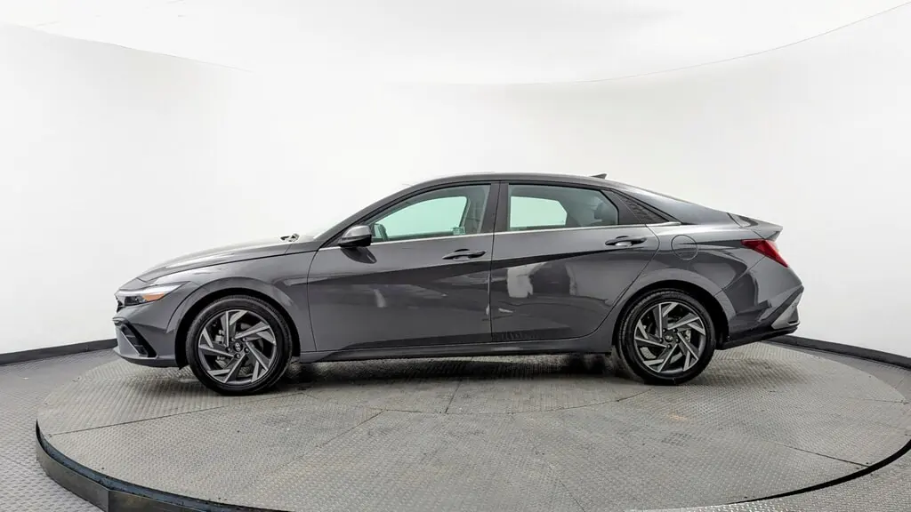 Florida Fine Cars - Used HYUNDAI ELANTRA 2025 WEST PALM SEL CONVENIENCE