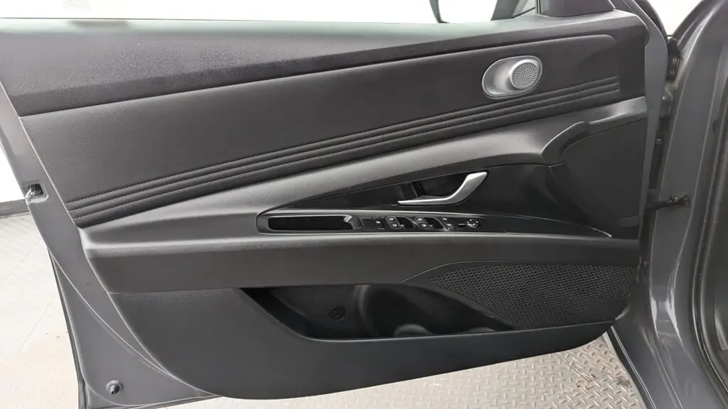 Florida Fine Cars - Used HYUNDAI ELANTRA 2025 WEST PALM SEL CONVENIENCE