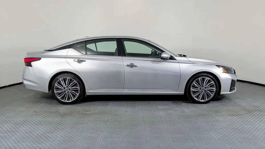 Florida Fine Cars - Used NISSAN ALTIMA 2023 ORLANDO 2.5 SL