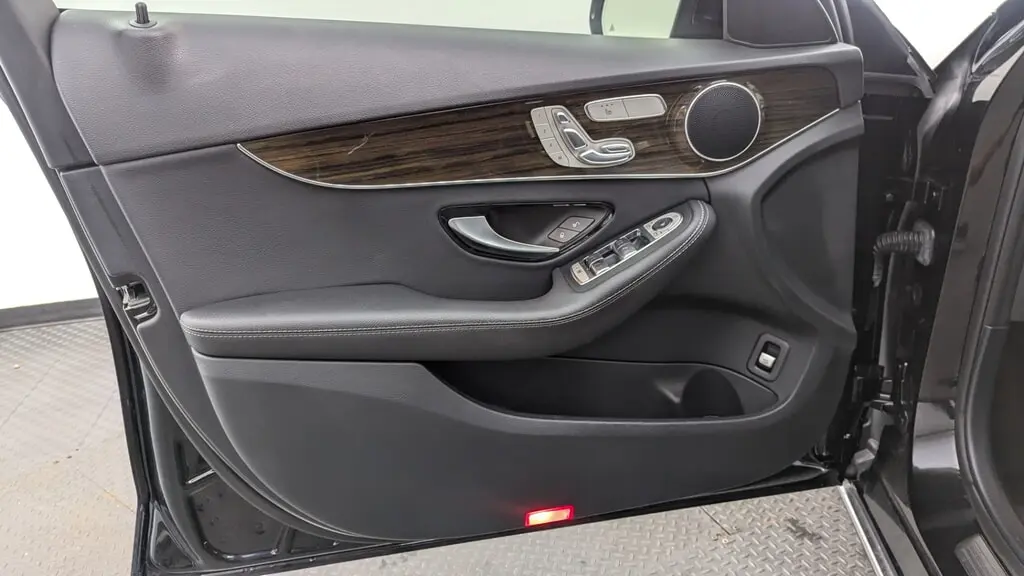 Florida Fine Cars - Used MERCEDES-BENZ C-CLASS 2021 MARGATE C 300