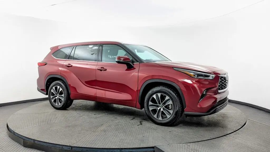 Florida Fine Cars - Used TOYOTA HIGHLANDER 2021 MARGATE XLE