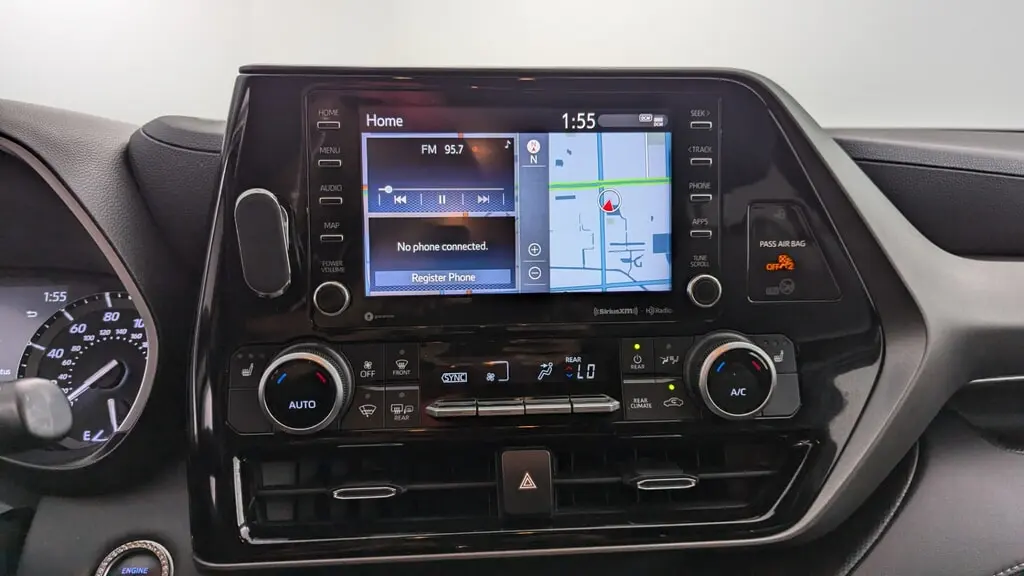 Florida Fine Cars - Used TOYOTA HIGHLANDER 2021 MARGATE XLE