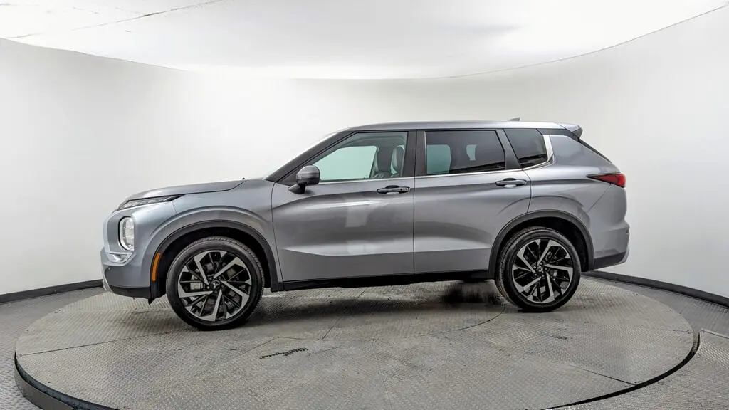 Florida Fine Cars - Used MITSUBISHI OUTLANDER 2023 ORLANDO SE