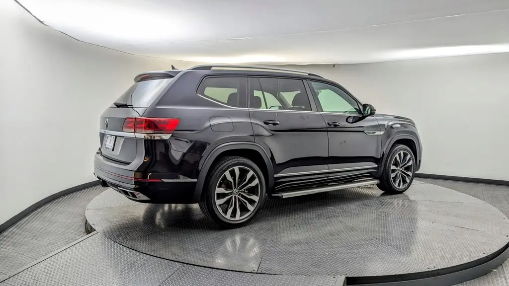 Florida Fine Cars - Used VOLKSWAGEN ATLAS 2021 WEST PALM 3.6L V6 SEL R-LINE
