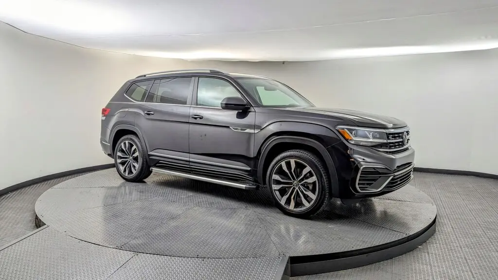 Florida Fine Cars - Used VOLKSWAGEN ATLAS 2021 WEST PALM 3.6L V6 SEL R-LINE