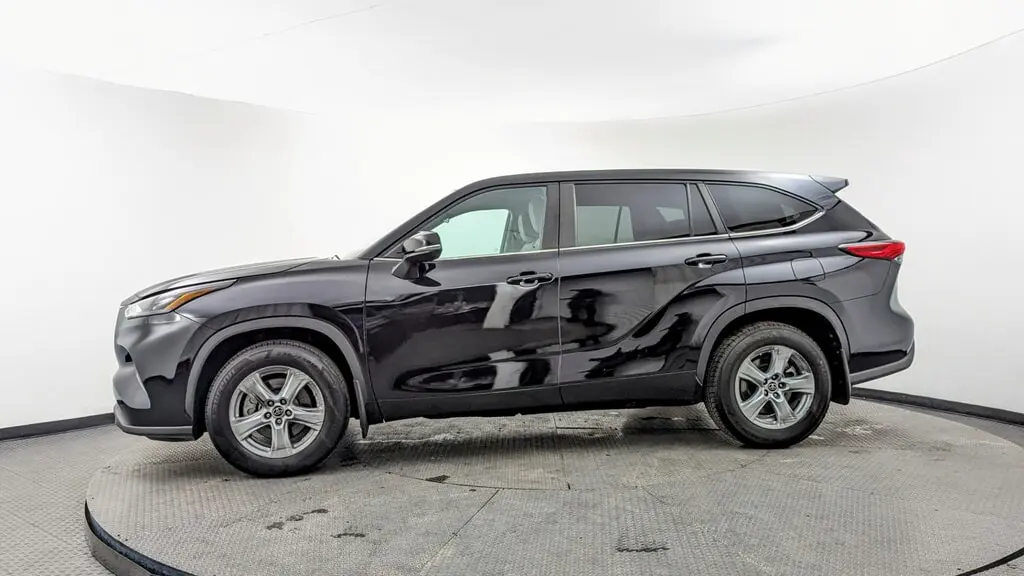 Florida Fine Cars - Used TOYOTA HIGHLANDER 2023 MIAMI L