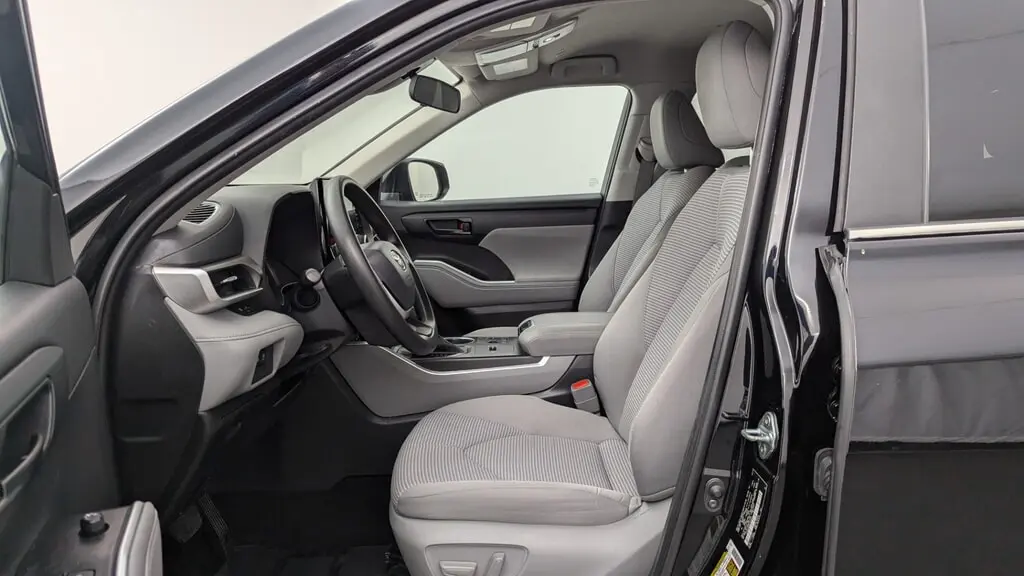 Florida Fine Cars - Used TOYOTA HIGHLANDER 2023 MIAMI L