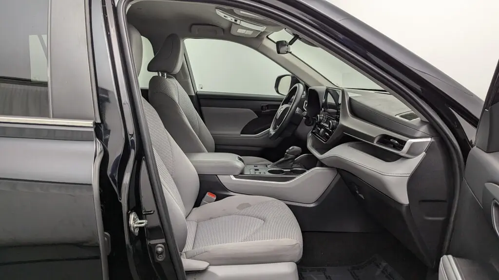 Florida Fine Cars - Used TOYOTA HIGHLANDER 2023 MIAMI L