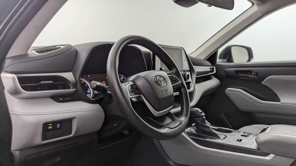 Florida Fine Cars - Used TOYOTA HIGHLANDER 2023 MIAMI L