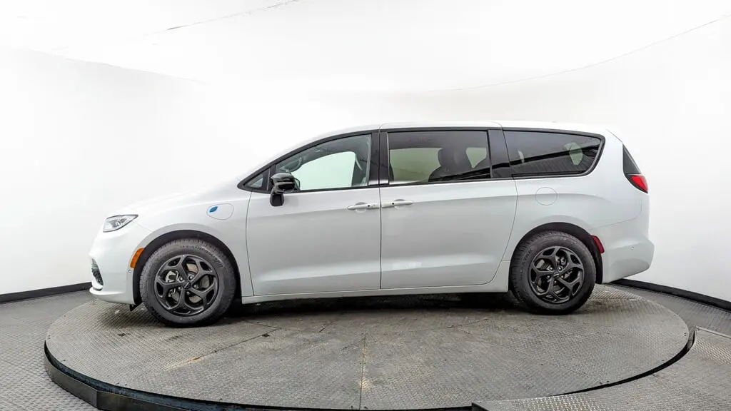 Florida Fine Cars - Used CHRYSLER PACIFICA 2024 MIAMI HYBRID S APPEARANCE PKG