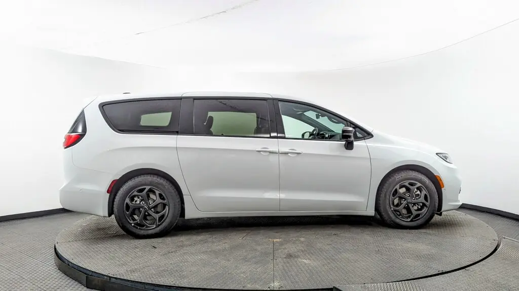 Florida Fine Cars - Used CHRYSLER PACIFICA 2024 MIAMI HYBRID S APPEARANCE PKG