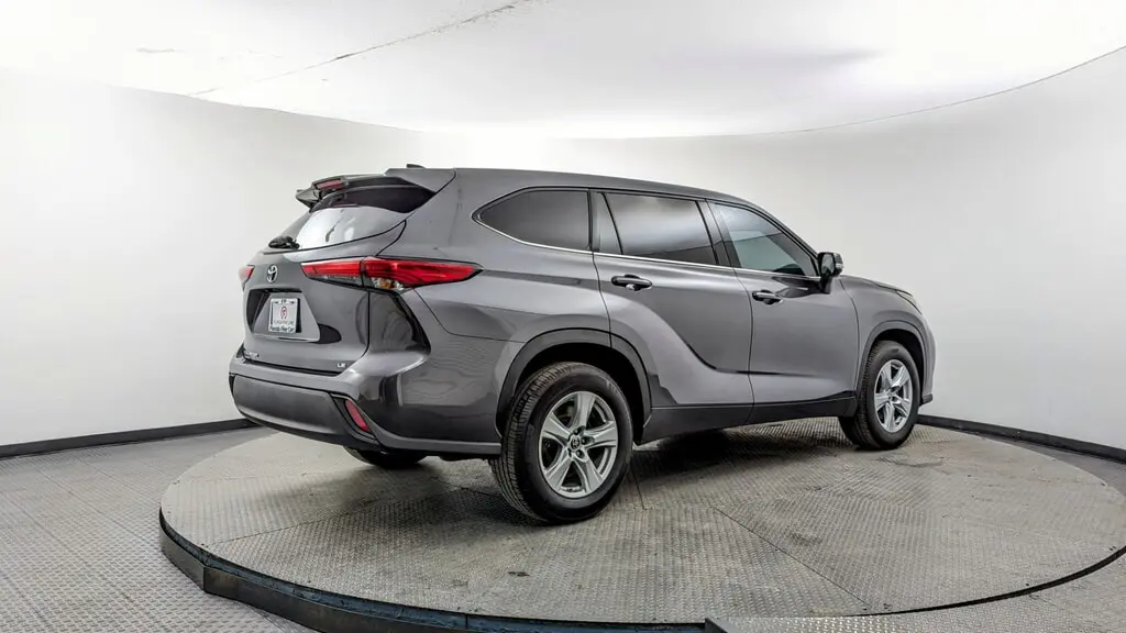 Florida Fine Cars - Used TOYOTA HIGHLANDER 2022 MIAMI LE
