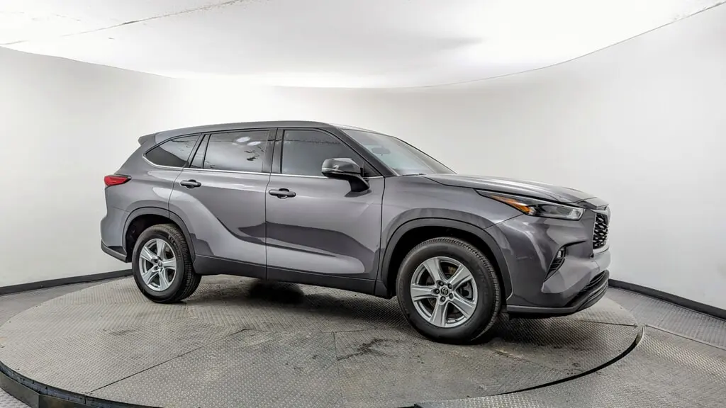Florida Fine Cars - Used TOYOTA HIGHLANDER 2022 MIAMI LE