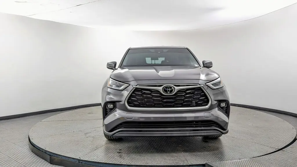 Florida Fine Cars - Used TOYOTA HIGHLANDER 2022 MIAMI LE